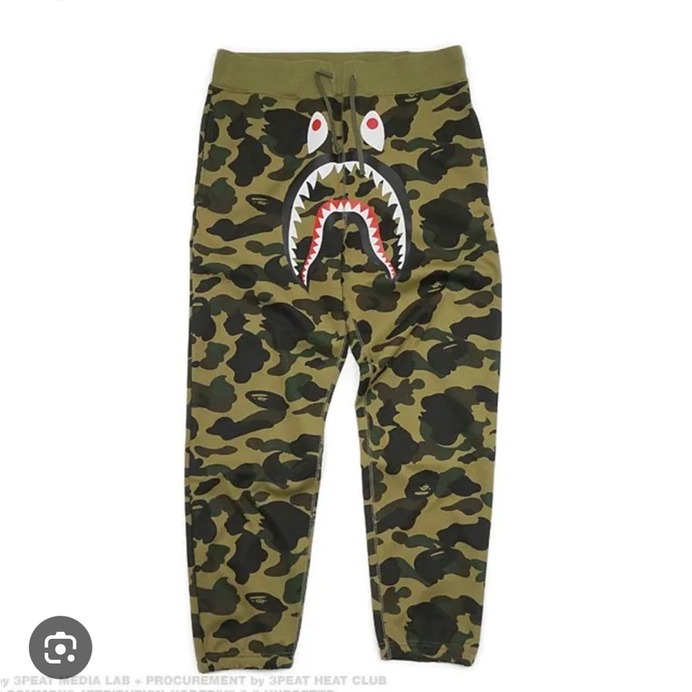 A Bathing Ape First Camo Shark Kids Sweatpant XL - BAPE